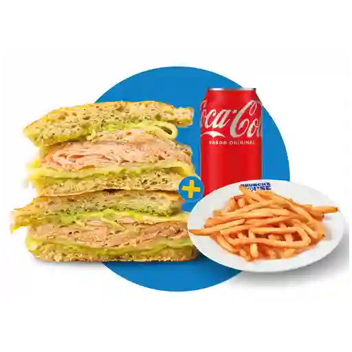 Sandwich muffaleta, papas y cocacola