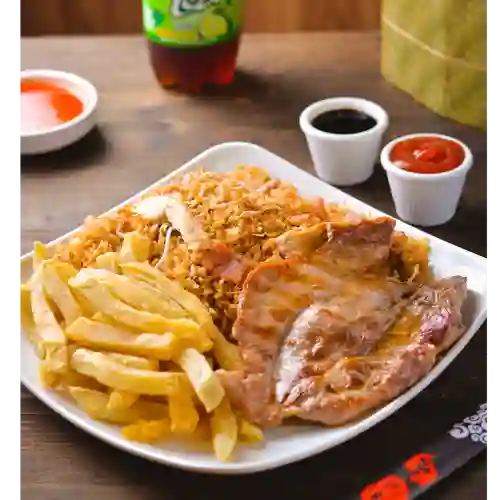 Arroz con Cerdo a la Plancha Md + Bebida