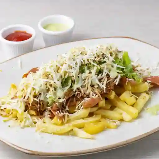 Salchipapa Criolla Carne Desmechada Para Dos