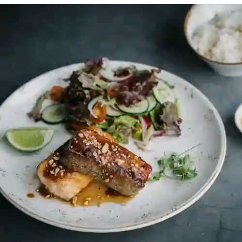 Salmón thai