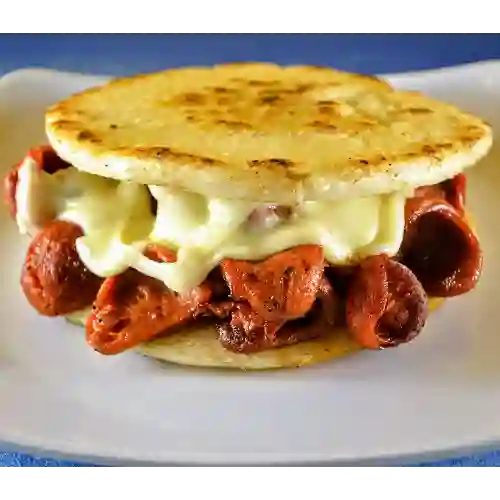 Arepa Rellena de Chorizo