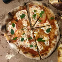 Pizza Salami - Mediana