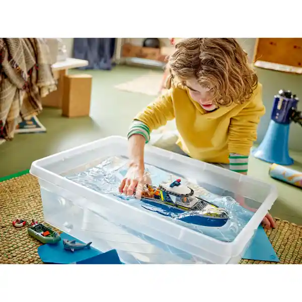 Set de Construcción Persecución en Barco de Policía Lego