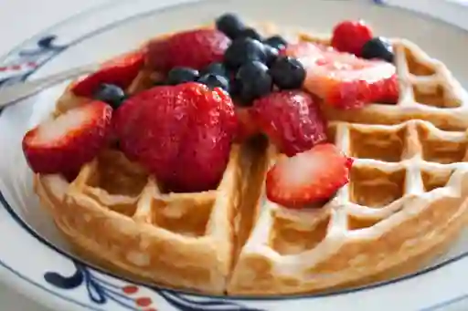 Waffles con Fruta