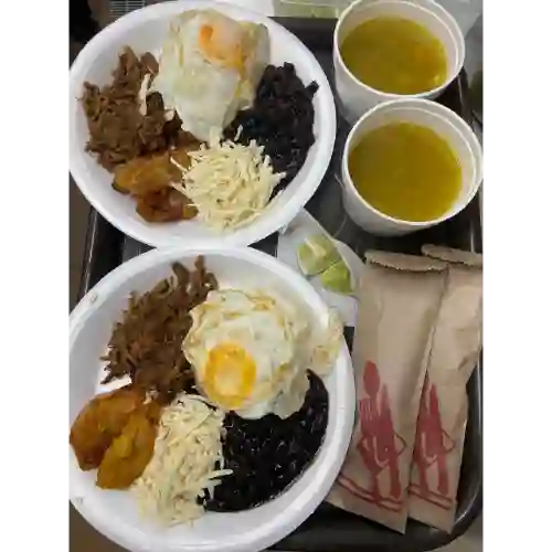 Almuerzo Casero de Pabellón