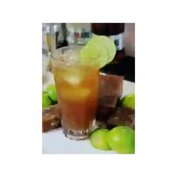 Agua Panela con Limon Fria