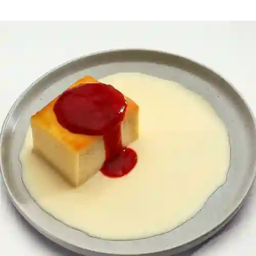 Torta Tres Leches con Frutos Rojos