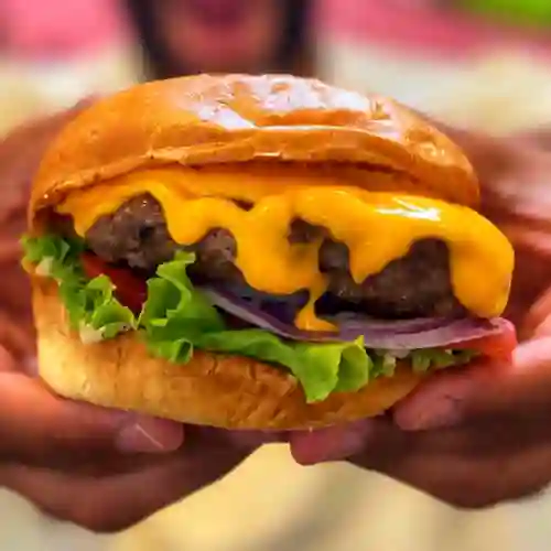 Hamburguesa Clásica con Papas