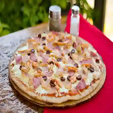 Pizza mediana especial