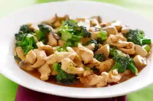 Pollo con Brócoli.