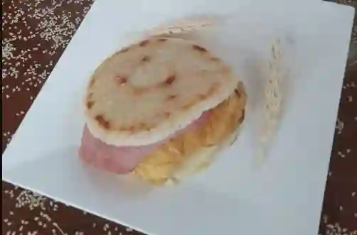Arepa con Huevo