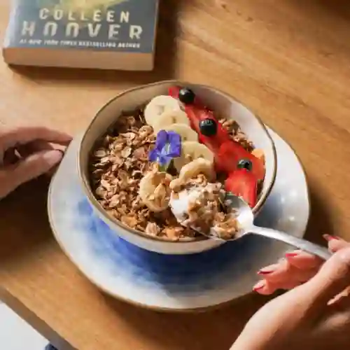Bowl de Yogurt Griego y Granola