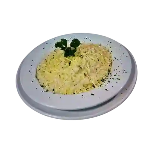 Pasta Pollo en Salsa Blanca
