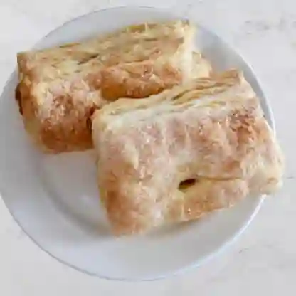 Pastel de arequipe y queso