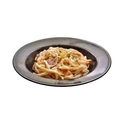 Espaguetis Alfredo