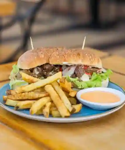 Sándwich Lomito Gratinado