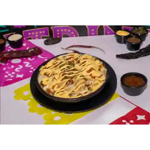 Super Nachos Birria de Res y Caldo