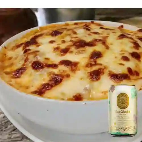 Combo Lasagna Champiñón Pollo +Club col. Dorada 330 ml