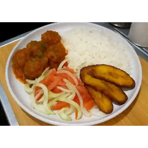 Albondigas con arroz