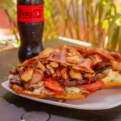 Patacon Mixto Premium + Coca-cola 250 ml