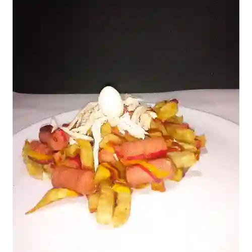 Salchipapa de la Casa