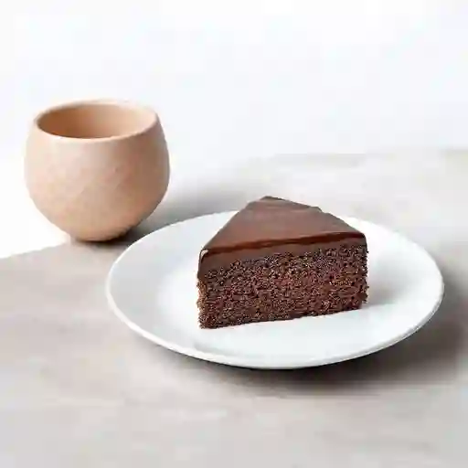 Porcion de Torta Cubierta Chocolate