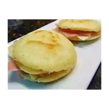 Arepa Jamón y Queso