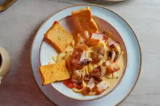 Fetuccini con Mariscos