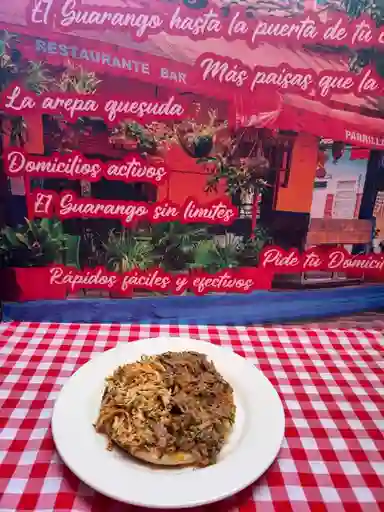 Arepa Mixta (Carne y Pollo)