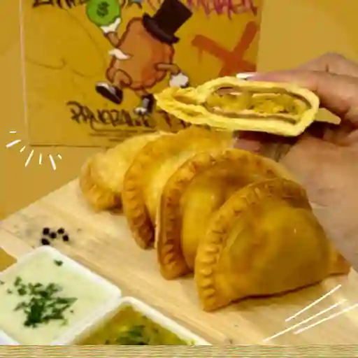Empanada hawaiana