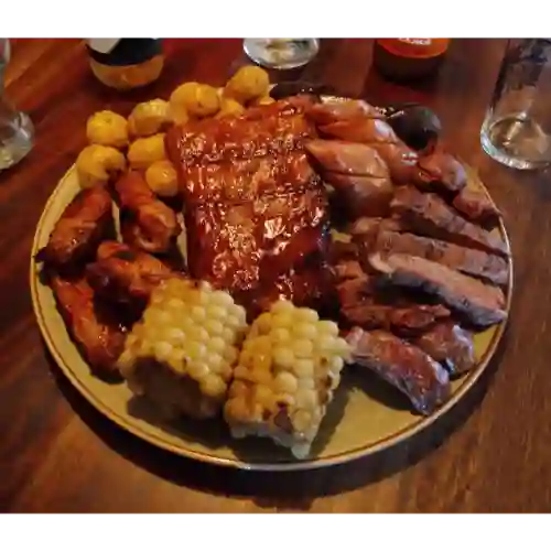 Combo Parrillada X 4 + 4 Cervezas
