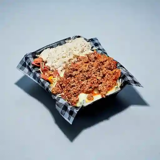 Salchipapa costi-carne