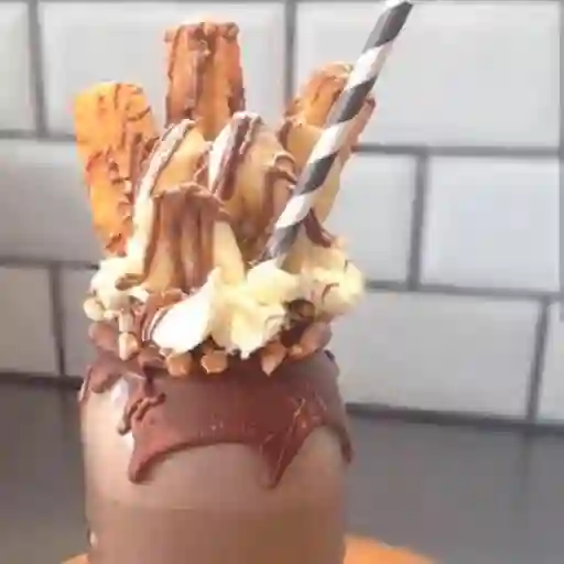 Malteada de Banano y Chocolate 12 Oz