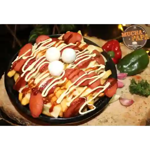 Salchipapa Americana