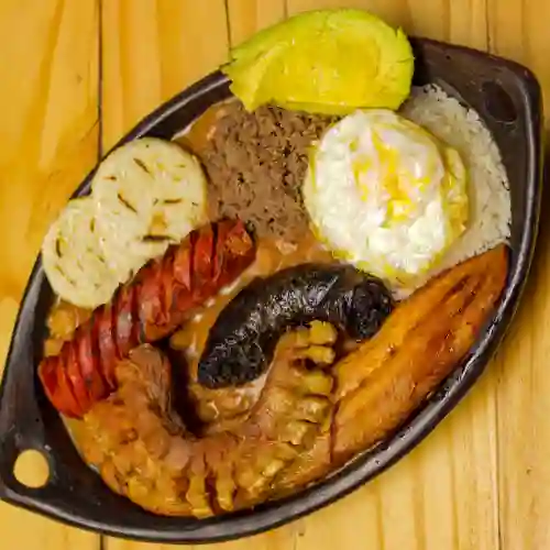 Bandeja Típica Paisa