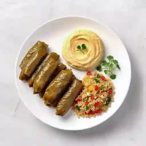 Yabrak (Hojas De Uva Rellenas)