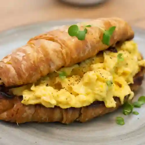 Croissant de Huevo y Queso