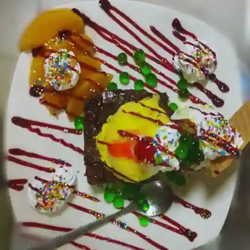 Brownie Con Helado