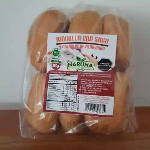Mogollas con sagu y arequipe de almendra