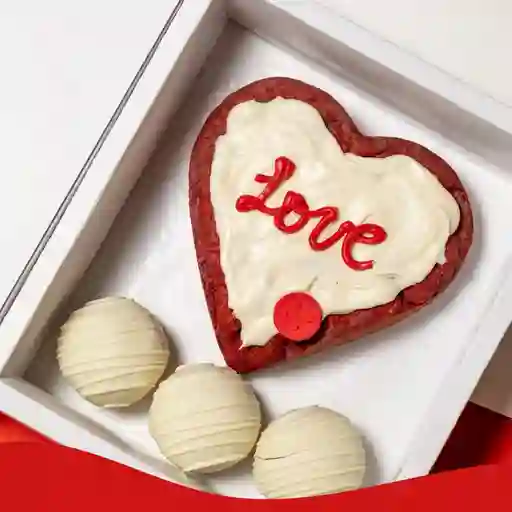Withe love cake