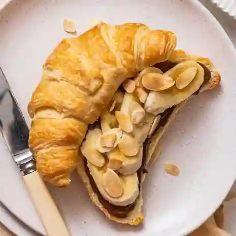 Croissant Banana Dulce