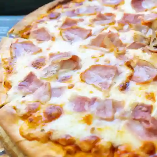 Pizza pollo y champiñones