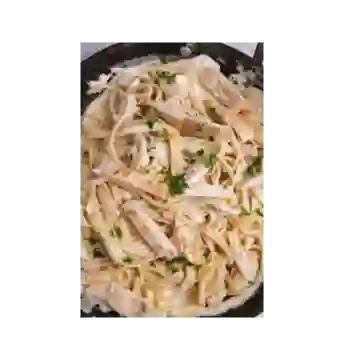 Pasta Largas y Cortas con Pollo