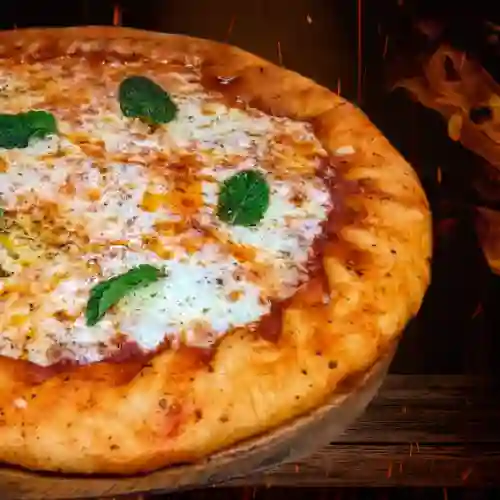 Pizza Pollo y Champiñones