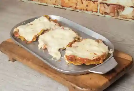 Patacón con Hogao