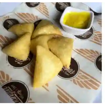 Bites de Yuca y Carne X6
