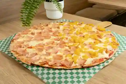 Pizza Tradicional Familiar 35% Off