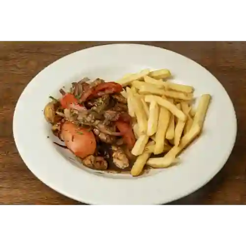 Pollo Saltado