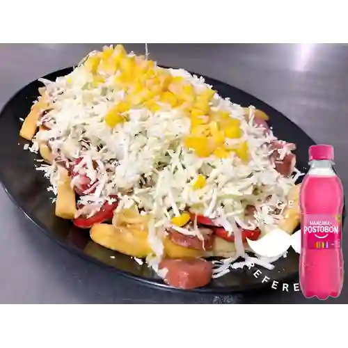 Combo Salchipapa Especial + Manzana 250 ml
