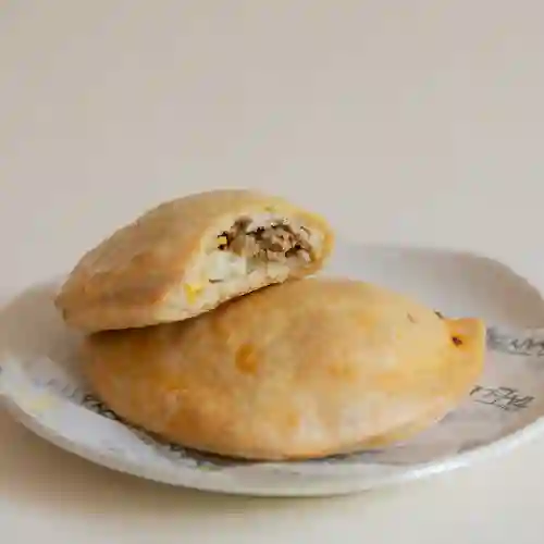 Empanada Argentina de Pollo